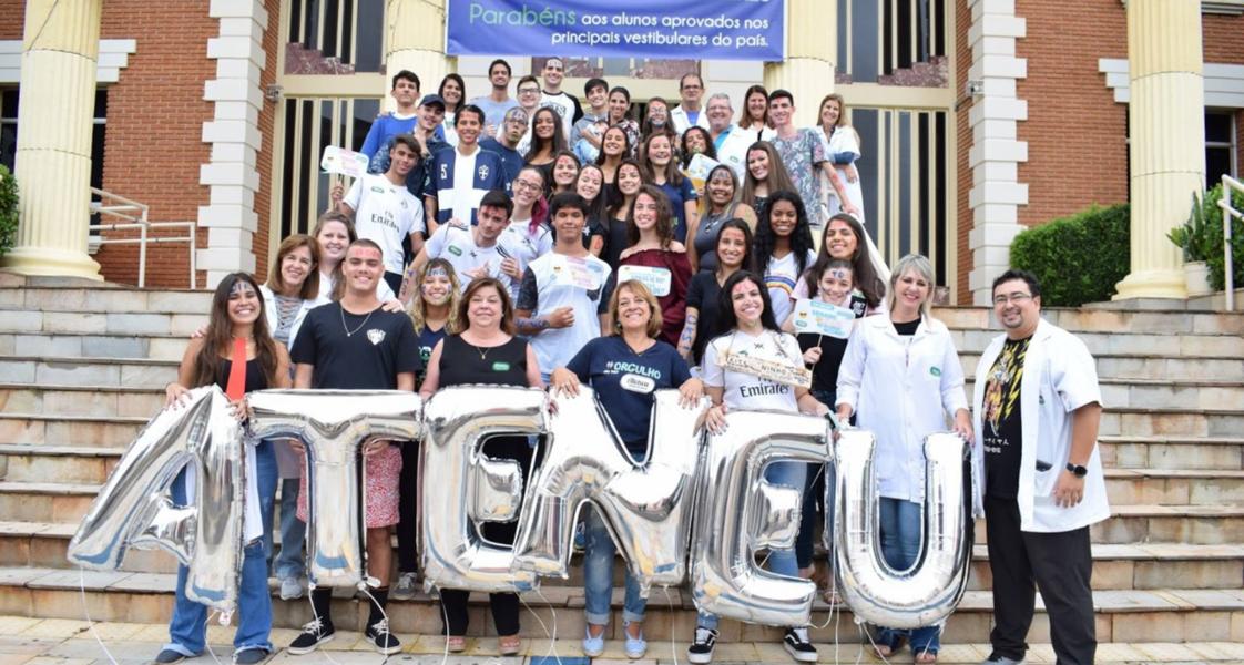 Ateneu Barão de Mauá promove festival com tema 'A bela e a fera' no Teatro Municipal 
