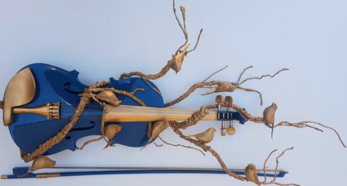 Em apoio à Orquestra Sinfônica de Ribeirão Preto, Shopping Iguatemi recebe exposição de violinos estilizados