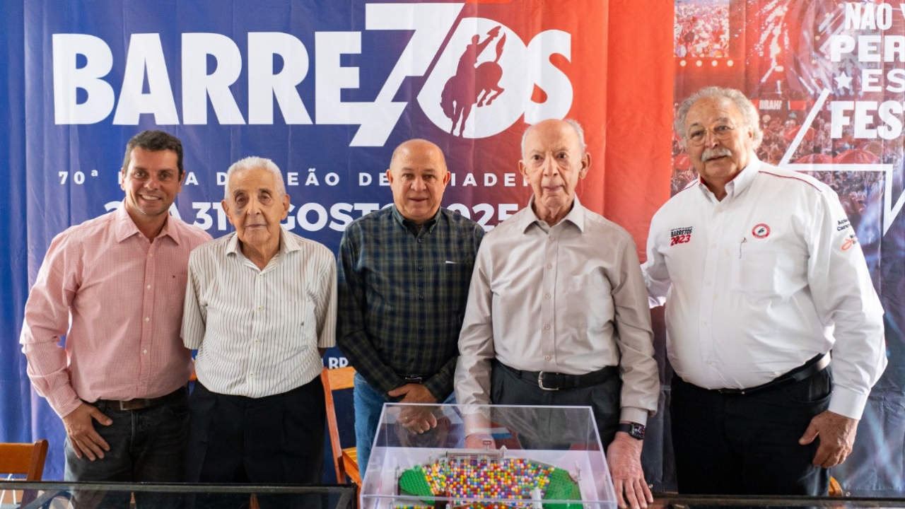 Homenagens e comemoração de 70 anos de fundação marcam Assembleia de Os Independentes