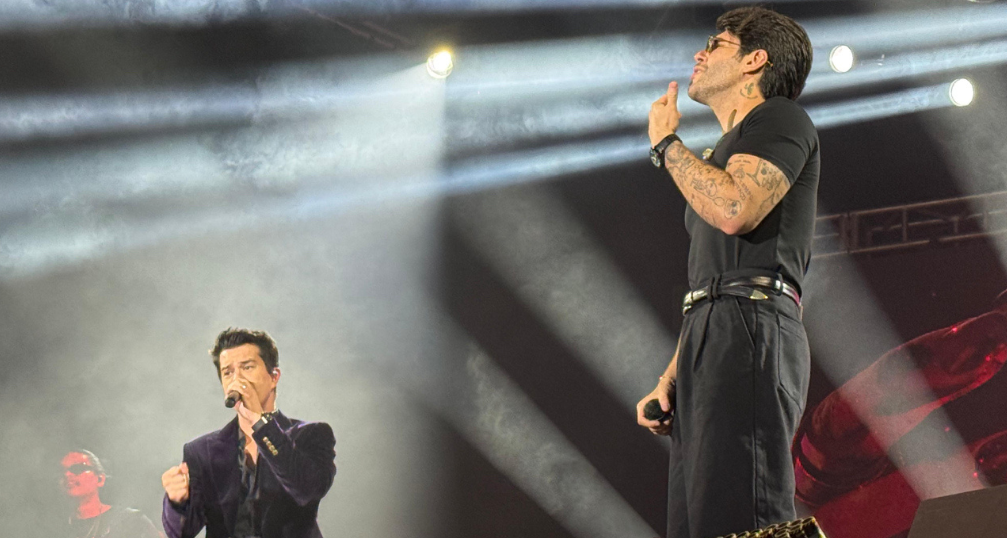 Hugo & Guilherme desfilam pelos hits no Franca Rodeo Music; show tem pedido de casamento