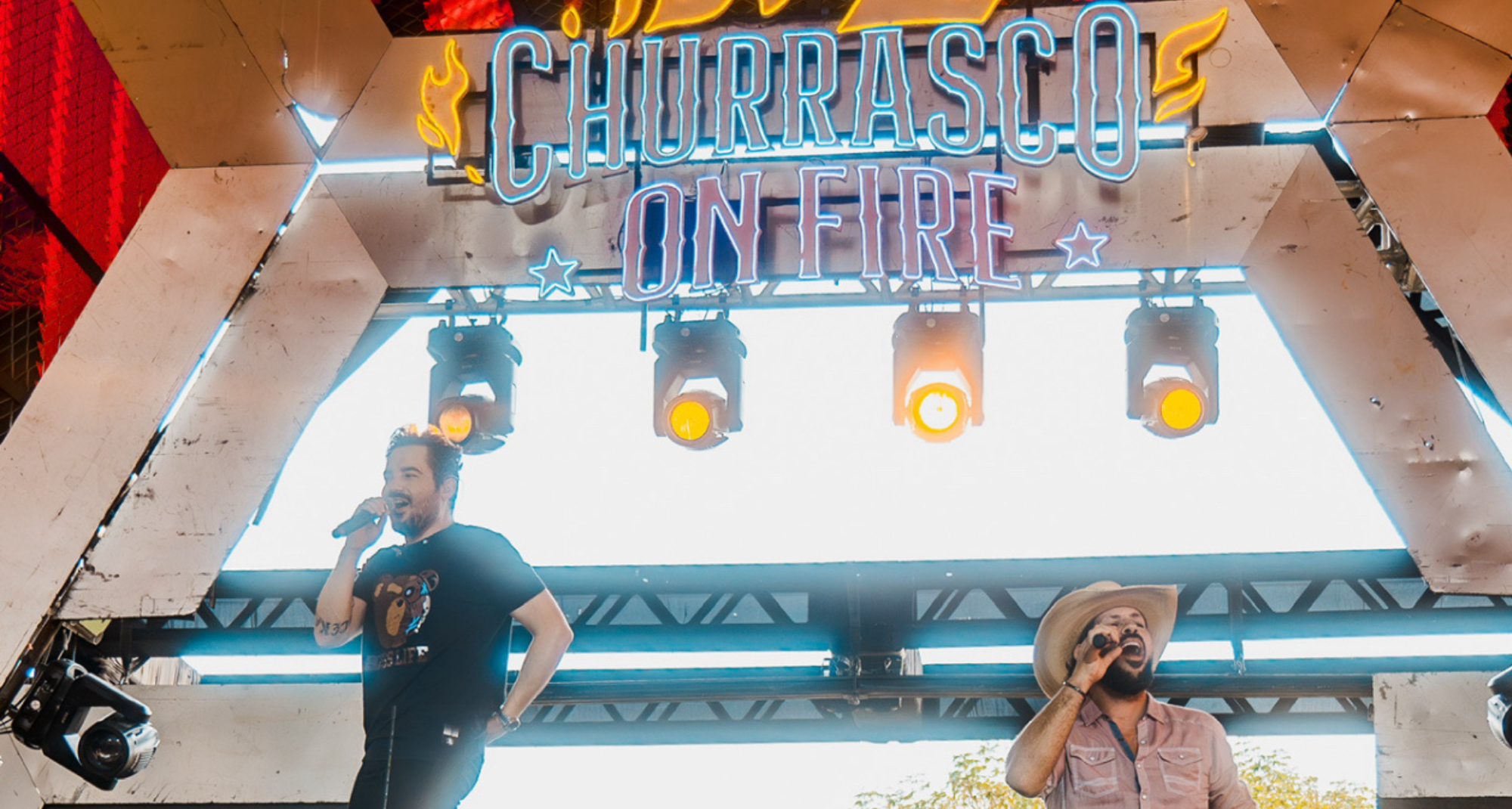 Churrasco On Fire, da dupla Fernando e Sorocaba, chega a Ribeirão Preto