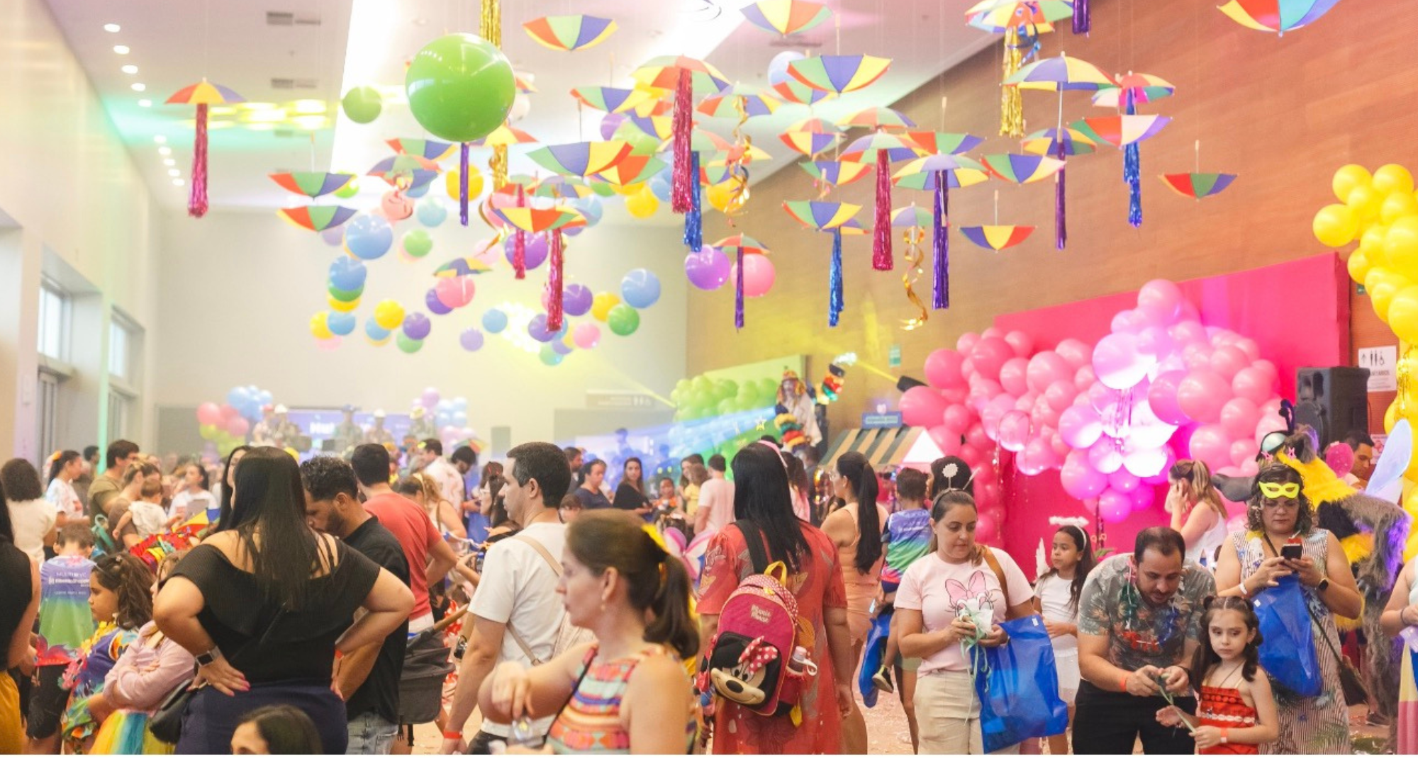 RibeirãoShopping terá Carnaval com bloquinho itinerante, bailinho, oficinas para toda a família e Show da Luna